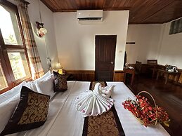 Villa Thida Mekong Riverside
