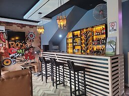 The Charis Hotel and Suites
