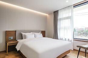 Brown Dot Hotel Ajung