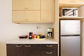 Marathon Luxury Suites - Schinias Beach