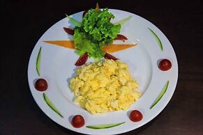 Omina Hanoi Hotel and Restaurant