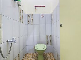 SPOT ON 90780 Gang Tengah Homestay Syariah