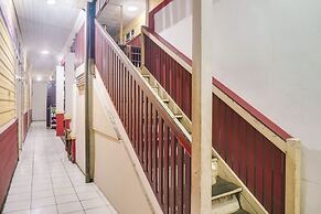 OYO Flagship 90890 Bratang Gede Residence