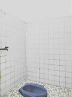 OYO Flagship 90890 Bratang Gede Residence