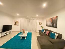 Immaculate 1-bed Apartment in the Heart of Accra