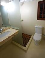 Yushili Hotel & Restaurant