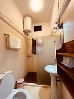 Yushili Hotel & Restaurant