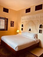 Yushili Hotel & Restaurant