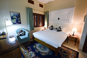 Yushili Hotel & Restaurant