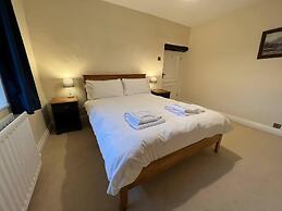 Stunning 4-bed Grade II House in the Lake District