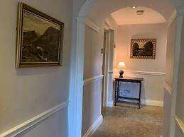 Stunning 4-bed Grade II House in the Lake District