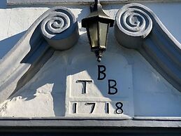 Stunning 4-bed Grade II House in the Lake District