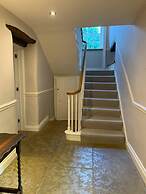 Stunning 4-bed Grade II House in the Lake District