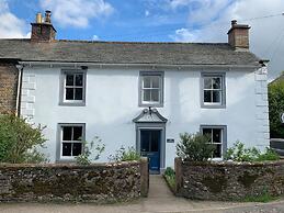 Stunning 4-bed Grade II House in the Lake District