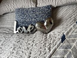 Charming 3-bed Static Caravan in Porthcawl