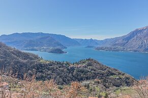 Varenna Wanderlust in Perledo