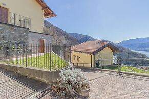 Varenna Wanderlust in Perledo