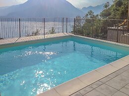 Varenna Wanderlust in Perledo