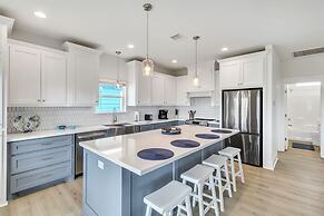 Just Beachy 3 Bedroom Home by RedAwning