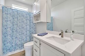 Just Beachy 3 Bedroom Home by RedAwning