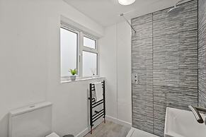 Beautiful 2 Bed Flat in Barnet