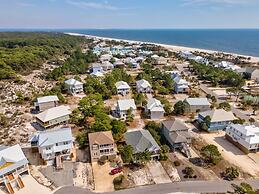 Heels In The Sand - 205 Magnolia Ct 3 Bedroom Home by RedAwning