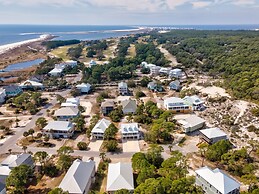 Heels In The Sand - 205 Magnolia Ct 3 Bedroom Home by RedAwning