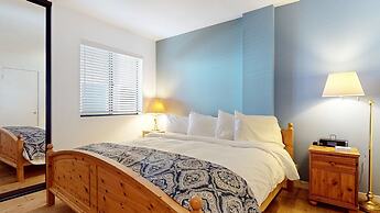 Bridges #308 4 Bedroom Condo by RedAwning