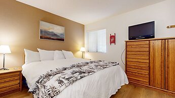 Bridges #308 4 Bedroom Condo by RedAwning