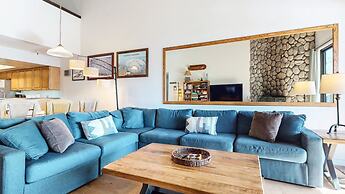 Bridges #308 4 Bedroom Condo by RedAwning