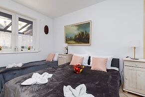 Torunska Apartment Pobierowo by Renters