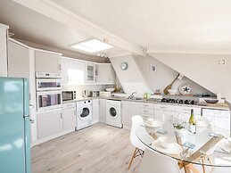 The Penthouse @ No 5