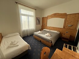 HOTEL REGINA DEL BOSCO