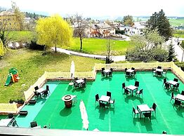 HOTEL REGINA DEL BOSCO