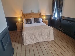 The Royal Oak Hotel