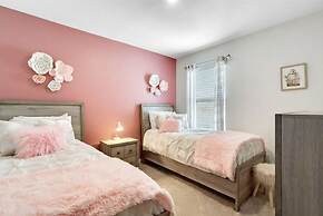 Coral Way Private Pool