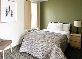 The Trail Inn - Melita, Manitoba - HWY 83/ HWY 3