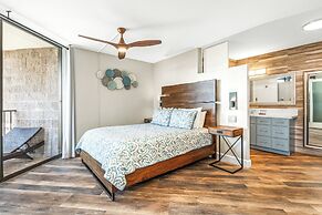 Refined Oceanfront Vistas