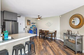 Refined Oceanfront Vistas