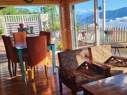 The Ridge House By Himalayan Eco Lodges