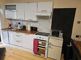 Umbrella Properties Apartment Birmingham