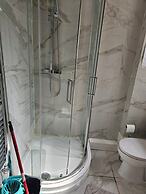 Umbrella Properties Apartment Birmingham