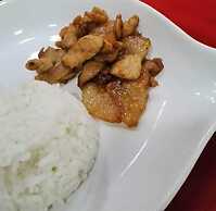 La Piazza Hotel and Convention Center