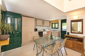 THERETRA KIOTARI VILLAS