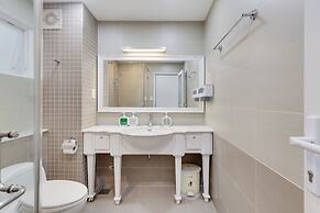 Saigon Authentic Hostel & Tours