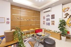 Saigon Authentic Hostel & Tours