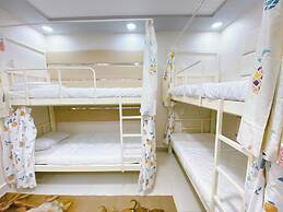 Saigon Authentic Hostel & Tours