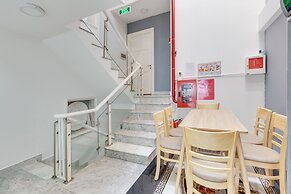 Saigon Authentic Hostel & Tours