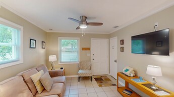 Beachy Sisters A 2 Bedroom Duplex