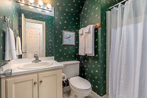 The Island Spot - 721 Bienville 3 Bedroom Home by RedAwning